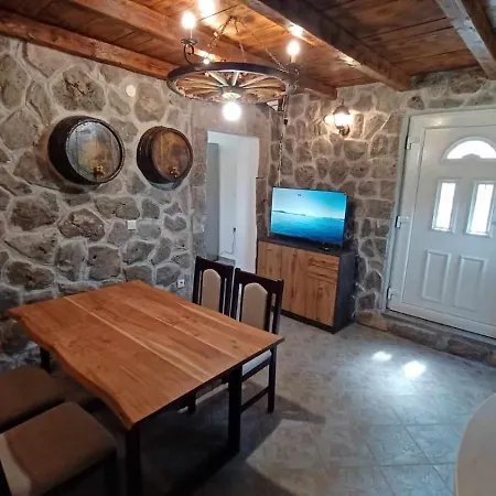 House Maja *